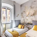 Nala Luxury With Terrace דירה *