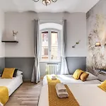 Nala Luxury With Terrace דירה